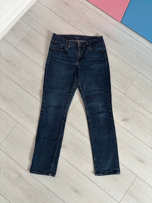 Levi's Classic Rise Slim Fit Jeans Size 29 Demi Curve — W29